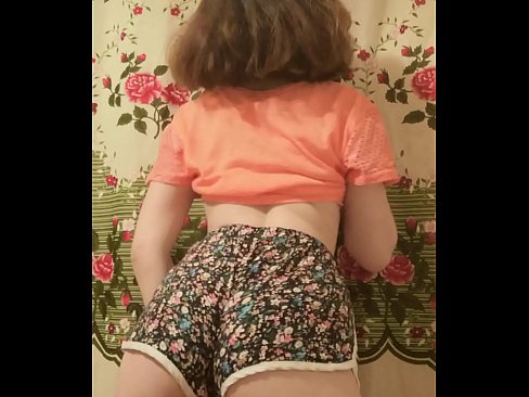 ❤️ سیکسی ځوان ماشوم په کیمره کې خپل شارټونه لرې کوي ❤❌ ❤